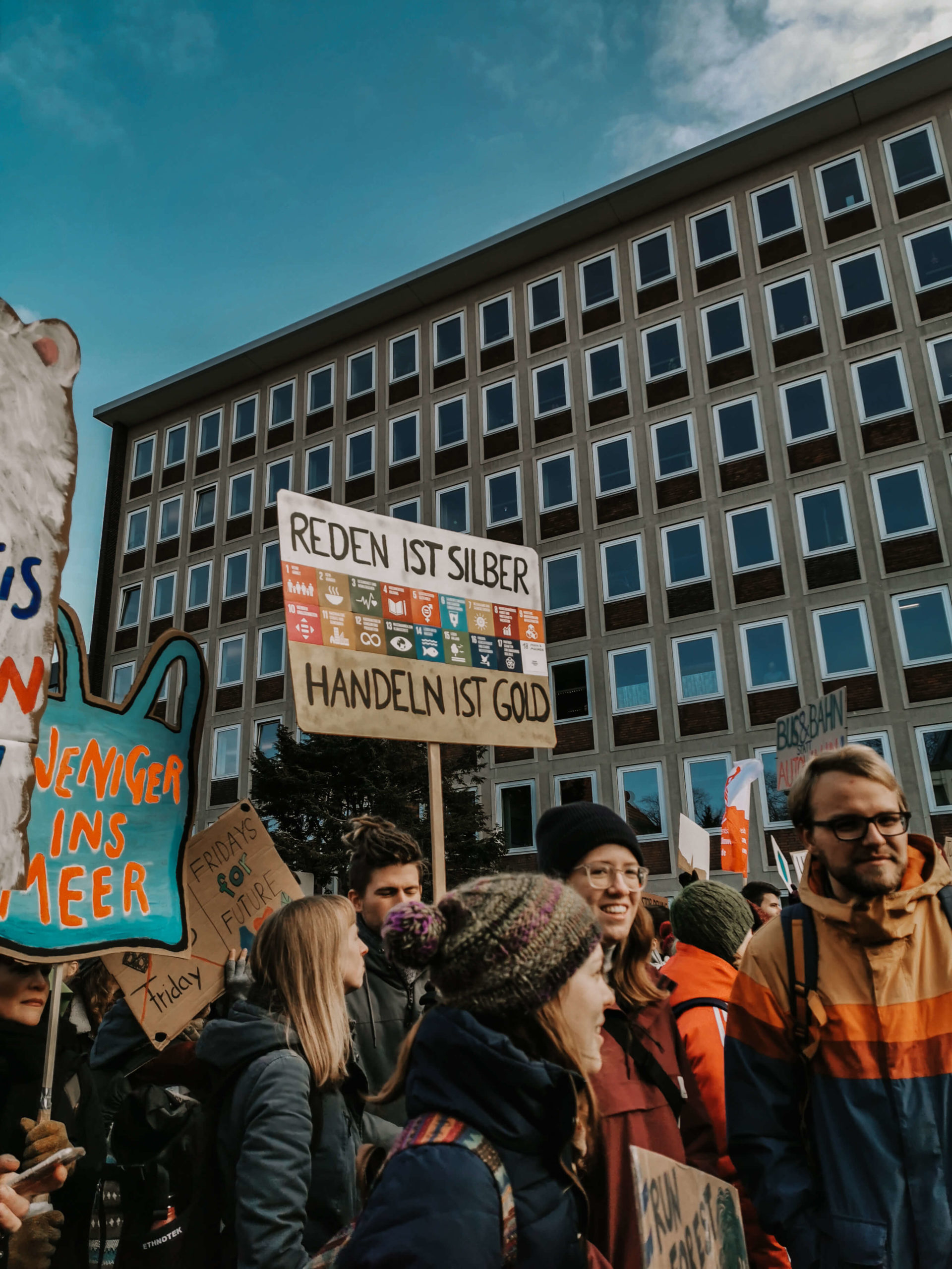 Olympiastadion Berlin, 12/06/2020 Olympia, 12062020 Olympia, Fridays for Future, Demokratie Event, 90.000 Bürger Olympiastadion, einhorn Olympiastadion