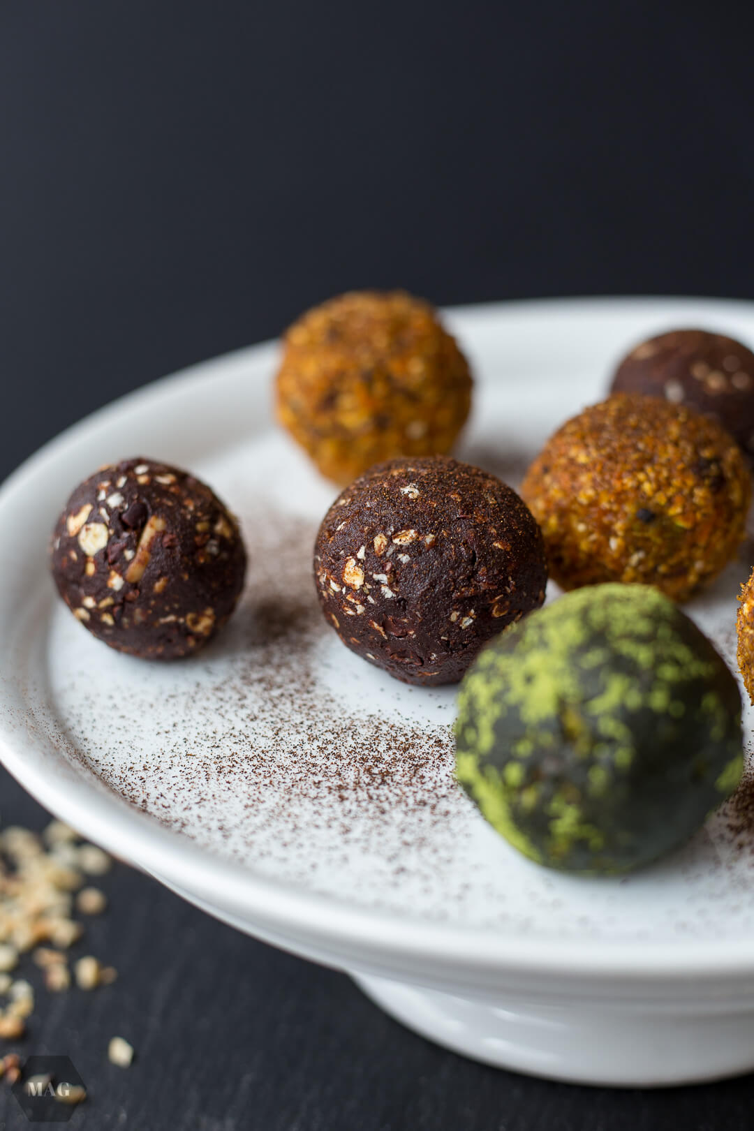 Energy Balls, Carrot Cake Bliss Balls, Bliss Balls vegan, Bliss Balls, Peanut Butter Bliss Balls, Matcha Vanilla Bliss Balls, 3 Bliss-Ball-Rezepte, Energiebällchen vegan, Energiebälle vegan, Bliss Ball Rezepte vegan, Bliss Balls Machta, Bliss Balls Ostern