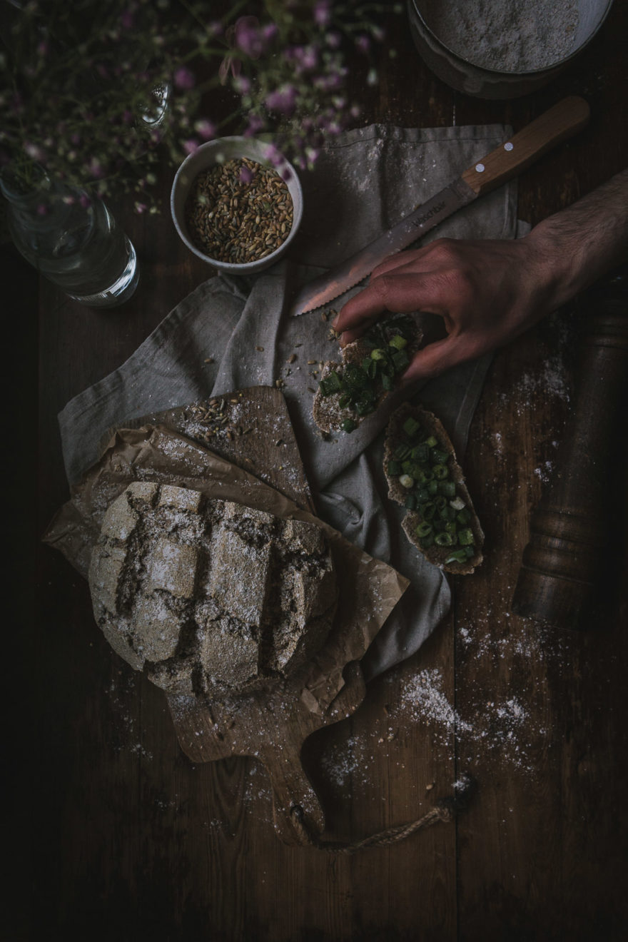 Einfaches 6-Korn-Brot mit Sauerteig - Mehr als Grünzeug