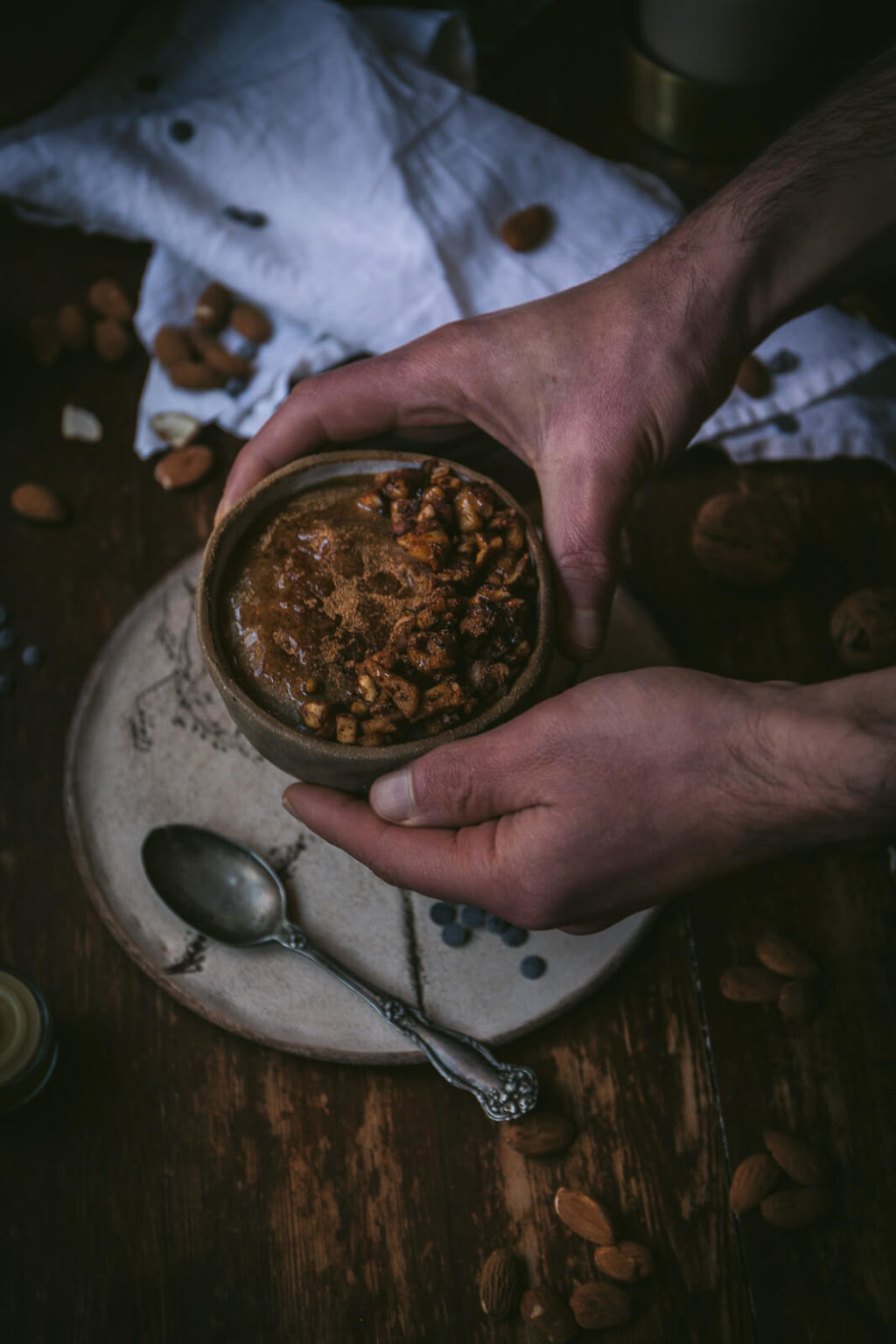 Dinkelgrießbrei mit Vanille und Apfel-Nuss-Topping - Mehr als Grünzeug