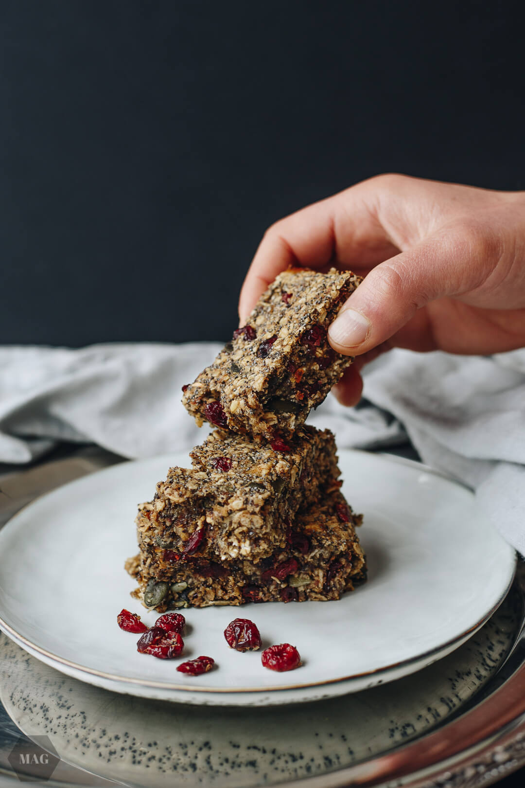 müsliriegel vegan, müliriegel vegan gesund, müsliriegel mit cranberries, müsliriegel haferflocken vegan, müsliriegel kürbiskerne vegan, müsliriegel selbstgemacht rezept, müsliriegel vegan selbstgemacht, müsliriegel mit mohn, müsliriegel mit ganz viel mohn