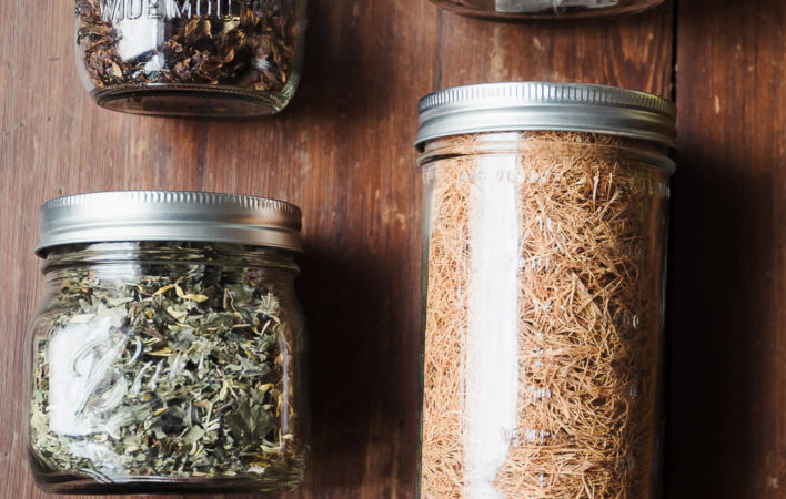 Glas oder Plastik, was ist nachhaltiger Glas oder Plastik, Plastik vs Glas nachhaltig, Ökobilanz Glas, ist glas nachhaltiger als Plastik, Plastik nachhaltiger als Glas