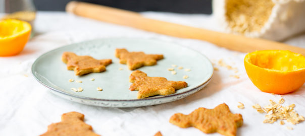 hafer-tannenbäume, haferkekse, weihnachtskekse, vegane kekse, grundrezept kekse, ausstechkekse