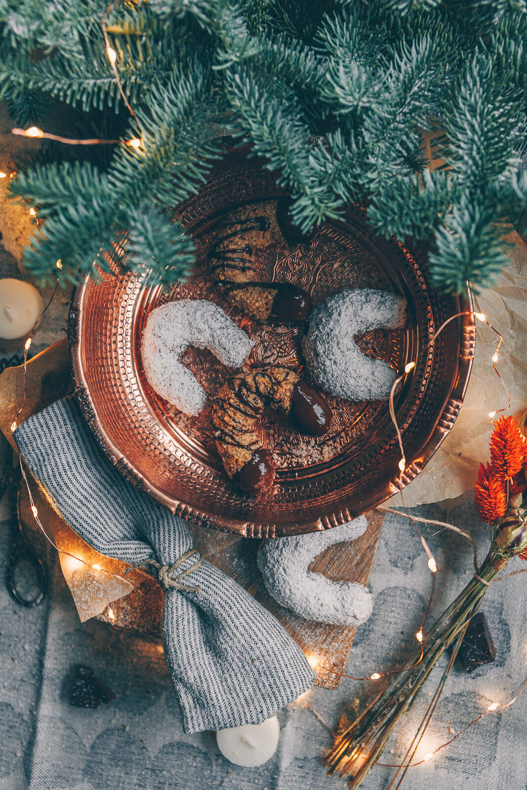 Haselnuss-Vanille-Kipferl, Haselnuss Kekse vegan, Haselnuss Vanille Kipferl vegan, vegane Weihnachtskekse, vegane Kekse Weihnachten, backen Weihnachten vegan, Kekse einfach vegan