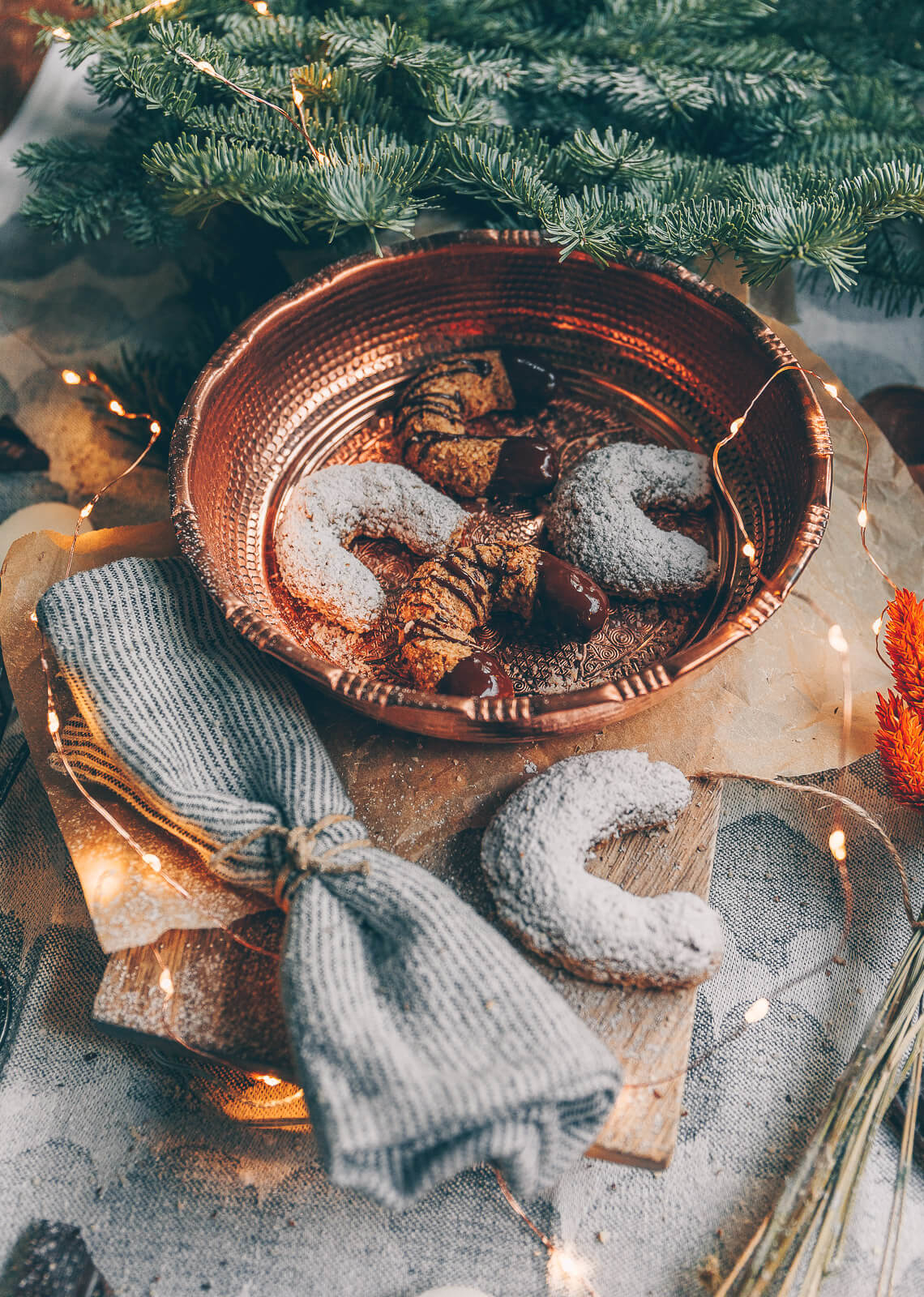 Haselnuss-Vanille-Kipferl, Haselnuss Kekse vegan, Haselnuss Vanille Kipferl vegan, vegane Weihnachtskekse, vegane Kekse Weihnachten, backen Weihnachten vegan, Kekse einfach vegan