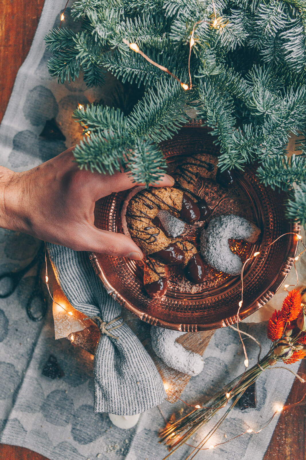Haselnuss-Vanille-Kipferl, Haselnuss Kekse vegan, Haselnuss Vanille Kipferl vegan, vegane Weihnachtskekse, vegane Kekse Weihnachten, backen Weihnachten vegan, Kekse einfach vegan