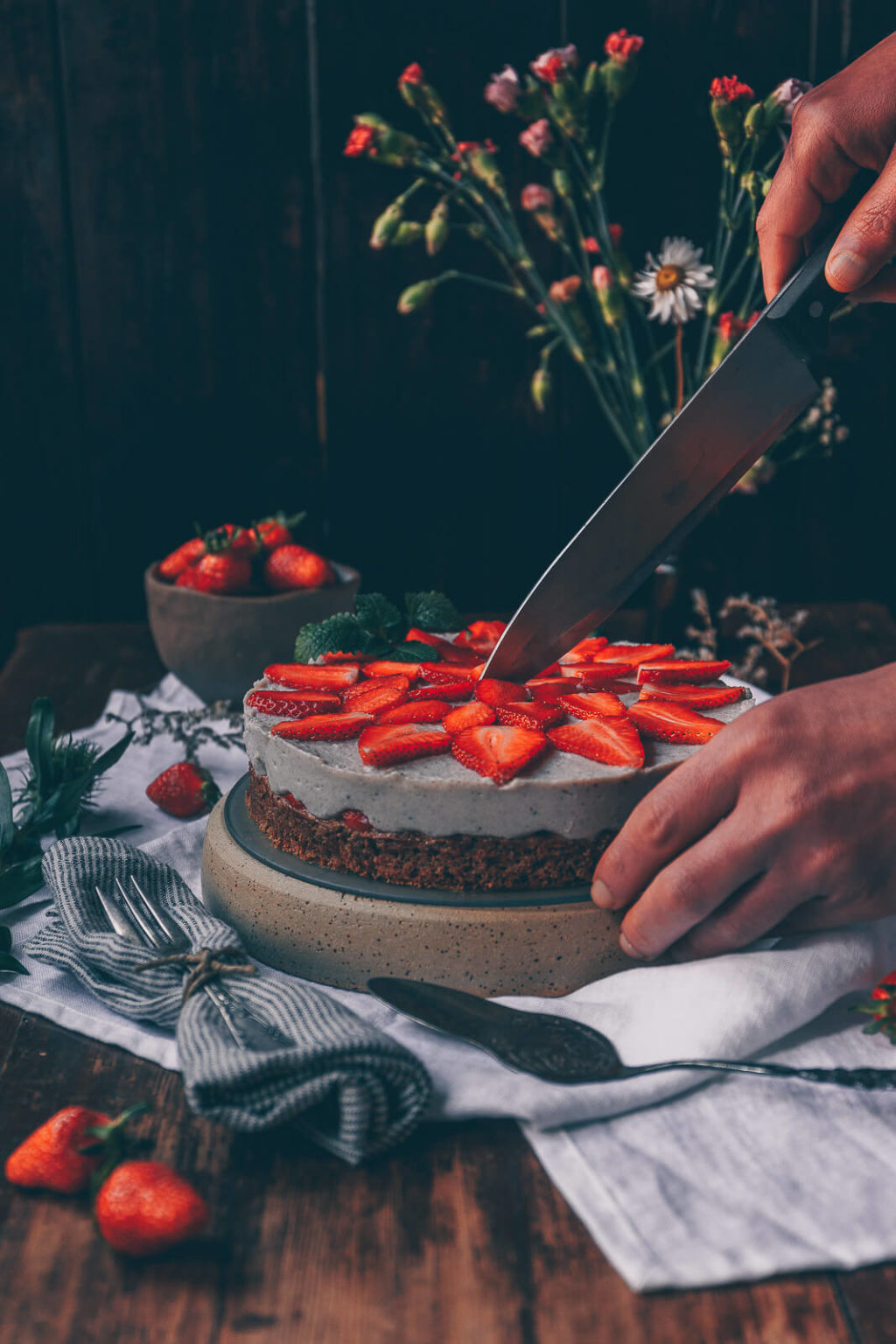 Klassischer Erdbeerkuchen mit Vanille-Quark-Creme - Mehr als Grünzeug Klassischer Erdbeerkuchen mit Vanille-Quark-Creme - Mehr als Grünzeug