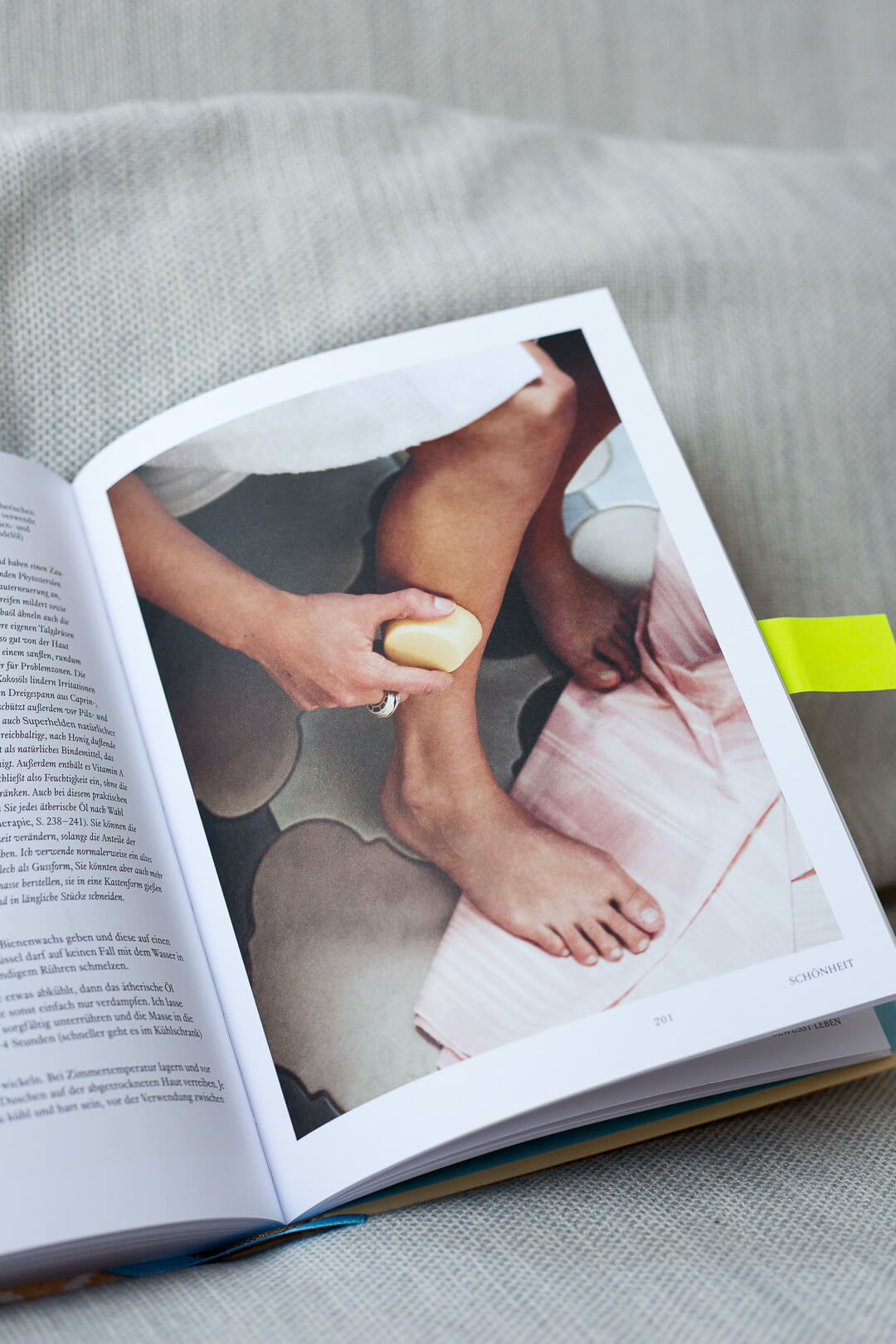 La Naturalista, La Naturalista Rezension, einfach leben Buch, Minimalismus Buch, La Naturalista, Xochi Balfour Buch, Xochi Balfour, natürlich leben Buch, Die Natürliche Rezension, natürlich leben