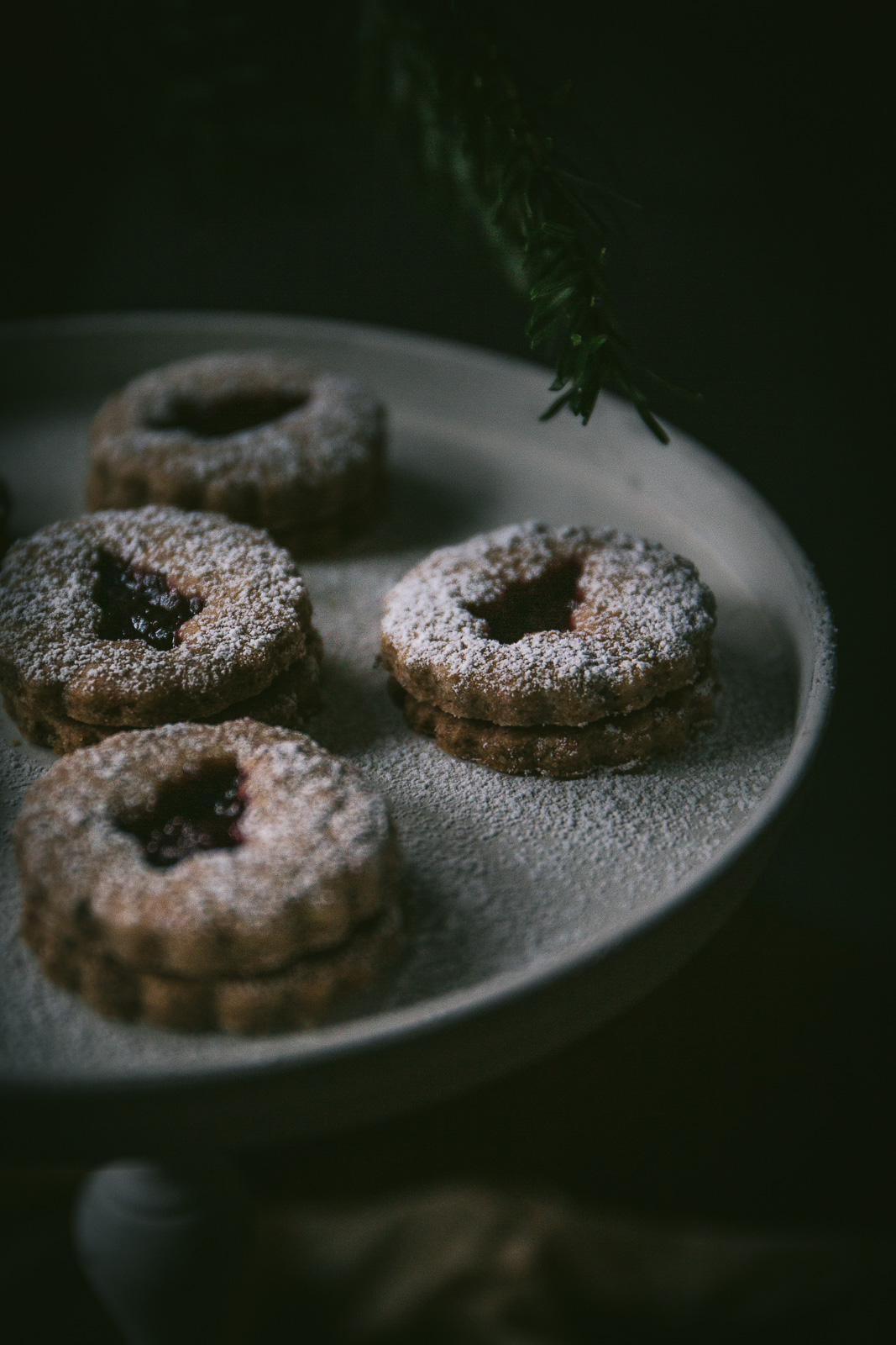 Linzer Plätzchen, Linzer Kekse, Linzer Augen, Linzer Plätzchen vegan, Linzer Kekse vegan, vegane Weihnachtsbäckerei, vegane Rezepte Weihnachten, Weihnachtskekse vegan