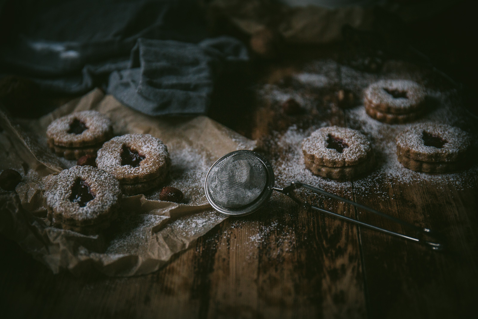 Linzer Plätzchen, Linzer Kekse, Linzer Augen, Linzer Plätzchen vegan, Linzer Kekse vegan, vegane Weihnachtsbäckerei, vegane Rezepte Weihnachten, Weihnachtskekse vegan