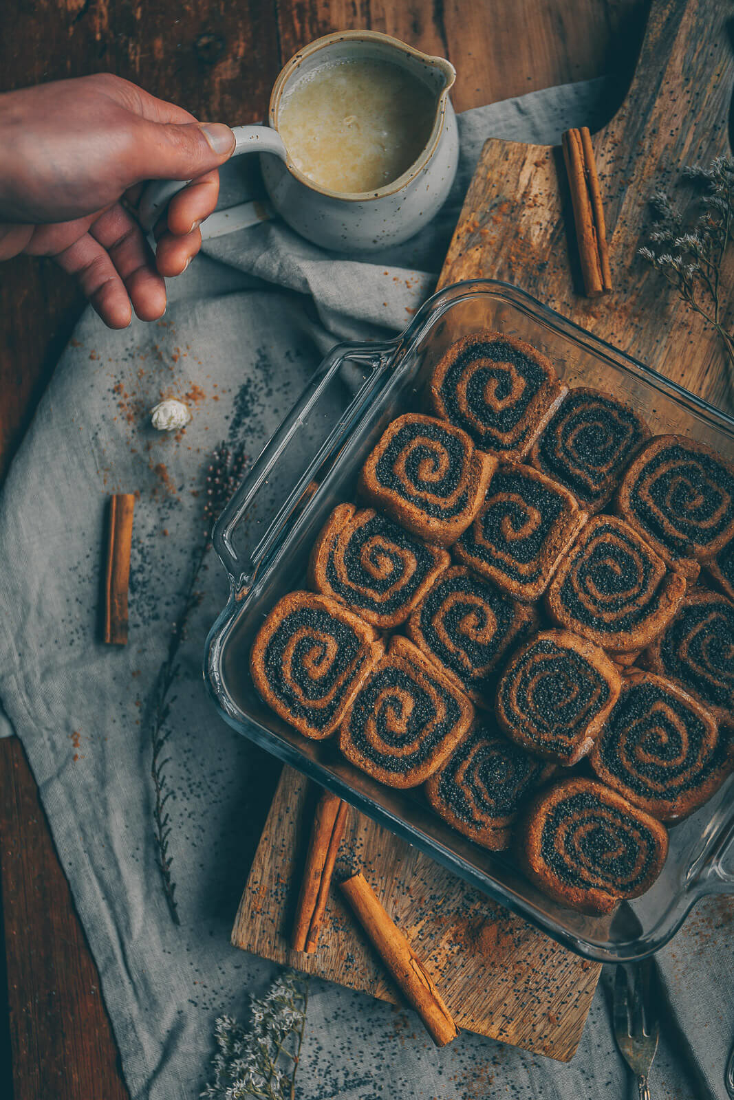 Mohnschnecken, Mohn-Quark-Schnecken, Mohnschnecken vegan, Mohnschnecken mit Quark vegan, vegan backen, vegan Teigschnecken, Quarkschnecken vegan, vegan backen leicht