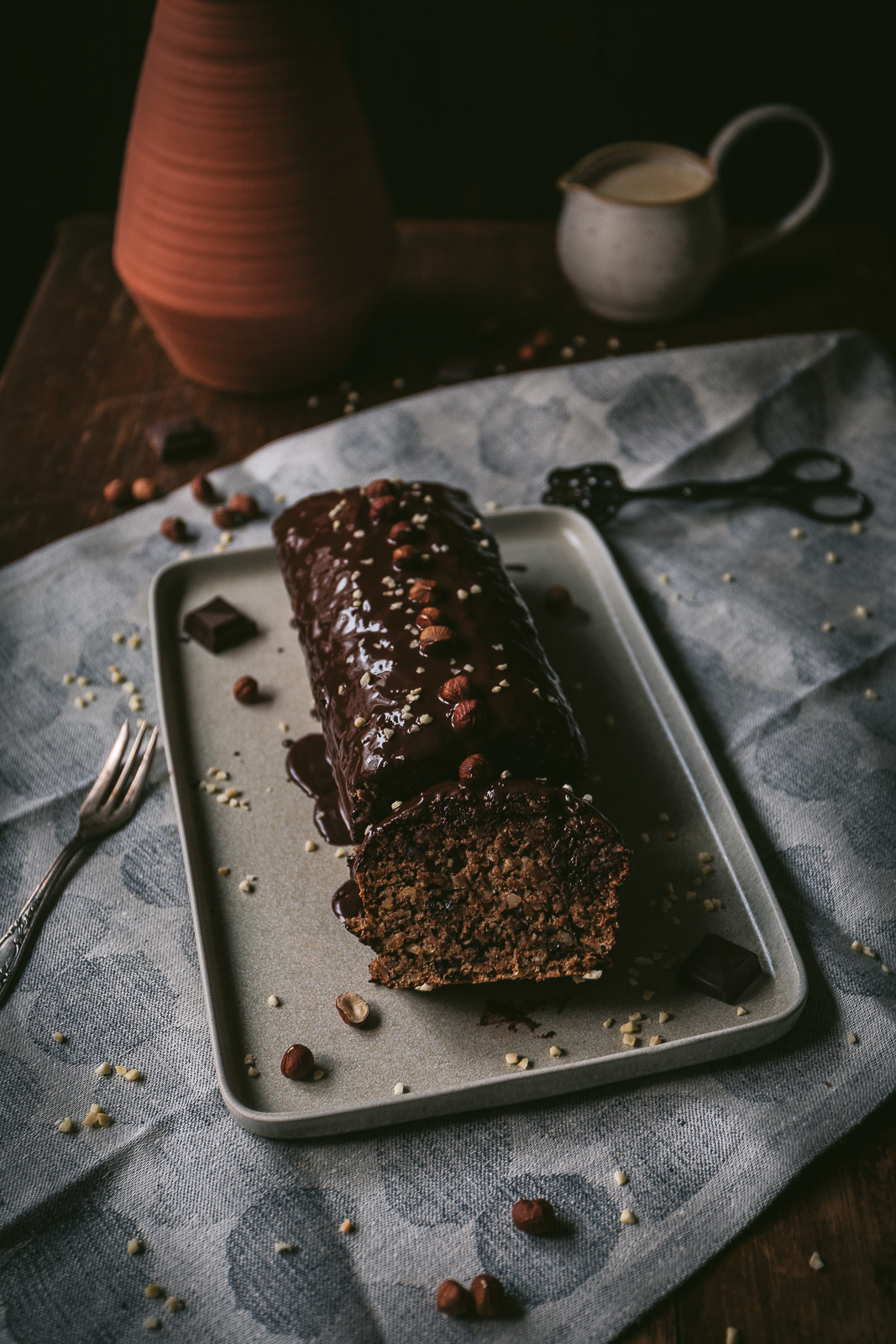 Nusskuchen, einfacher Kastenkuchen vegan, Kastenkuchen vegan, Nusskuchen vegan, Nuss-Kastenkuchen, veganer Kuchen, Trockenkuchen vegan