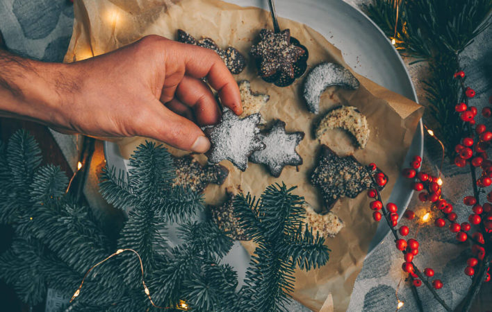 Schoko-Kekse, Schokoladenkekse vegan, vegane Kekse, vegane Weihnachtskekse, vegane Kekse ausstechen, vegane Cookies, vegane Ausstechkekse, vegane Plätzchen, Schoko Plätzchen vegan