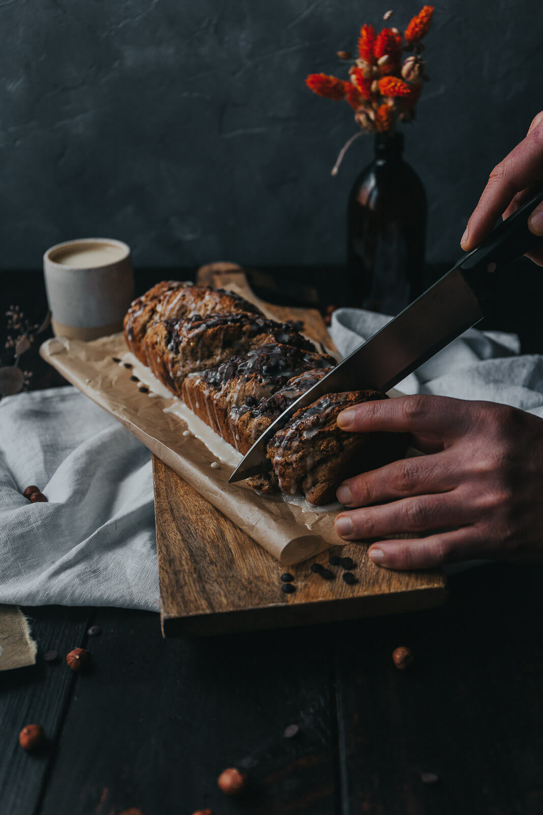 Schoko-Nuss-Zopf, Schoko Nuss Zopf, backen ohne Hefe, Hefezopf ohne Hefe, Zopf Ostern ohne Hefe, Nusszopf vegan, vegan backen Nusszopf, vegan Rezept schokozopf, Nusszopf vegan, Osterzopf vegan backen