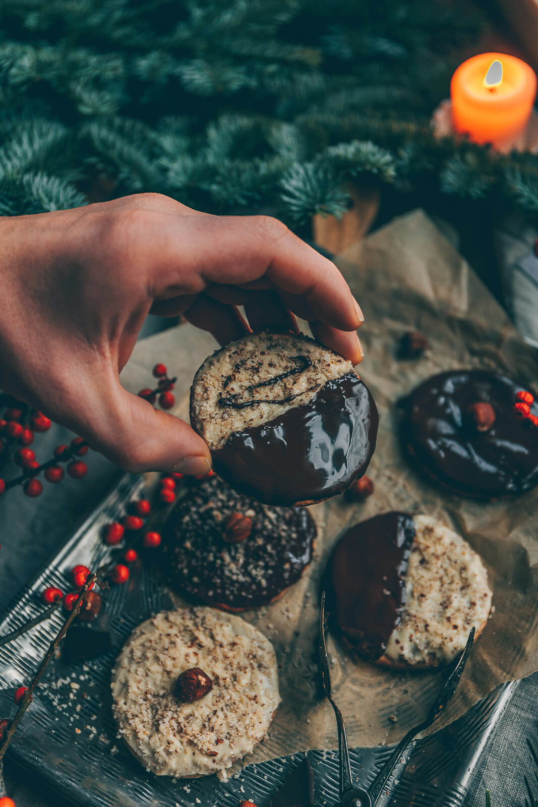 Spekulatiuskekse mit Haselnüssen, Spekulatiuskekse, Weihnachtskekse vegan, vegane Weihnachtsbäckerei, Vergabe Kekse Rezept, Rezept vegan Weihnachtskekse, Kekse Weihnachten Rezept vegan, vegane Cookies, Cookies mit Haselnüssen vegan