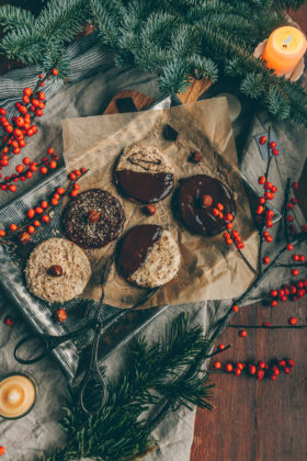 Spekulatiuskekse mit Haselnüssen, Spekulatiuskekse, Weihnachtskekse vegan, vegane Weihnachtsbäckerei, Vergabe Kekse Rezept, Rezept vegan Weihnachtskekse, Kekse Weihnachten Rezept vegan, vegane Cookies, Cookies mit Haselnüssen vegan
