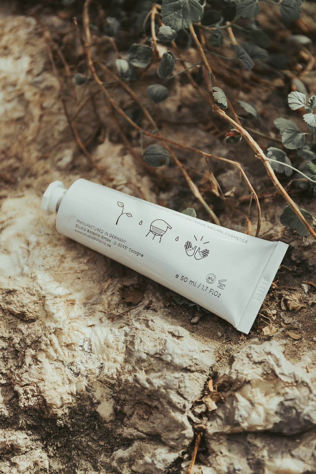 Studio Botanic, Naturkosmetik, natürliche Kosmetik, Naturkosmetik vegan, Öko Kosmetik, Öko Blogger, Eco Blogger, nachhaltige Kosmetik, nachhaltige Pflege für die Haut, nachhaltige Creme, Creme vegan nachhaltig, Creme Gesicht öko