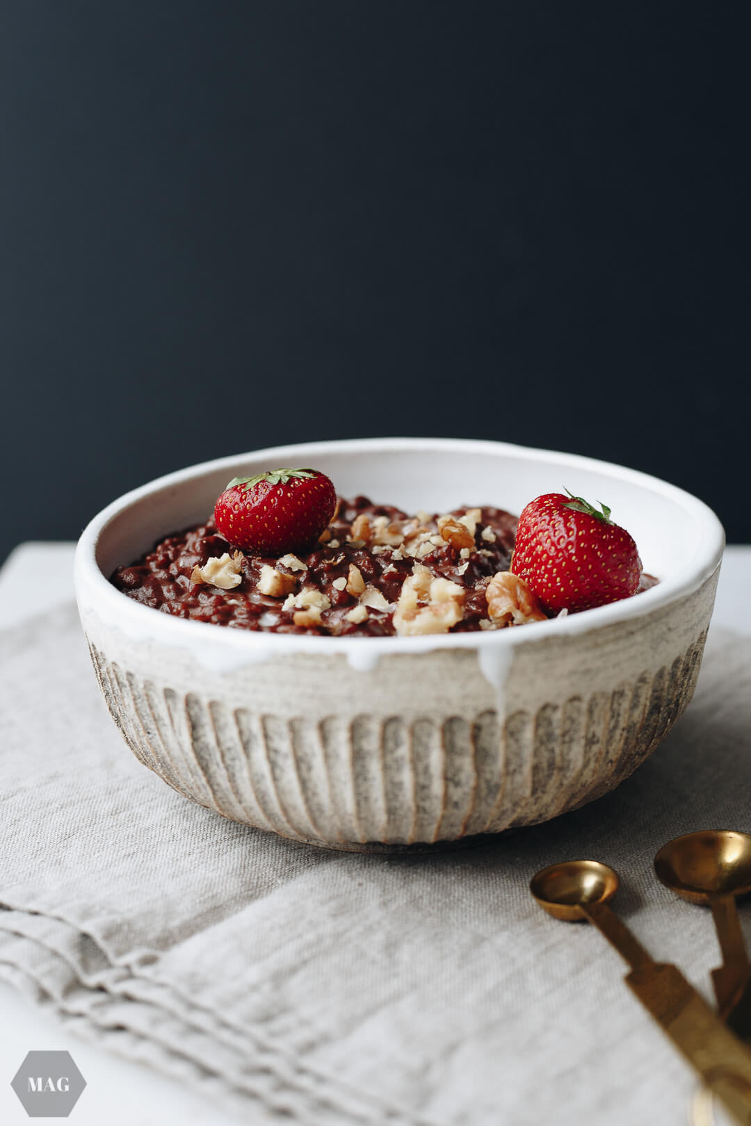 veganer schokomilchreis, schokomilchreis, milchreis vegan, milchreis, milchreis mit erdbeeren, erdbeer milchreis vegan, milchreis vegan selber machen, veganer milchreis, veganer schokomilchreis