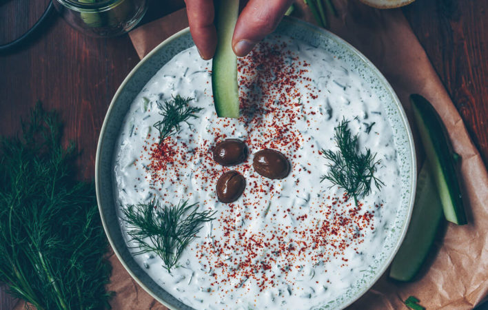 tzatziki, tzatziki vegan, veganes tzatziki sojajoghurt, tzatziki wie beim Griechen vegan, vegan Dip, vegan Soja Dip, Vegan Grill Dip, vegan grillen